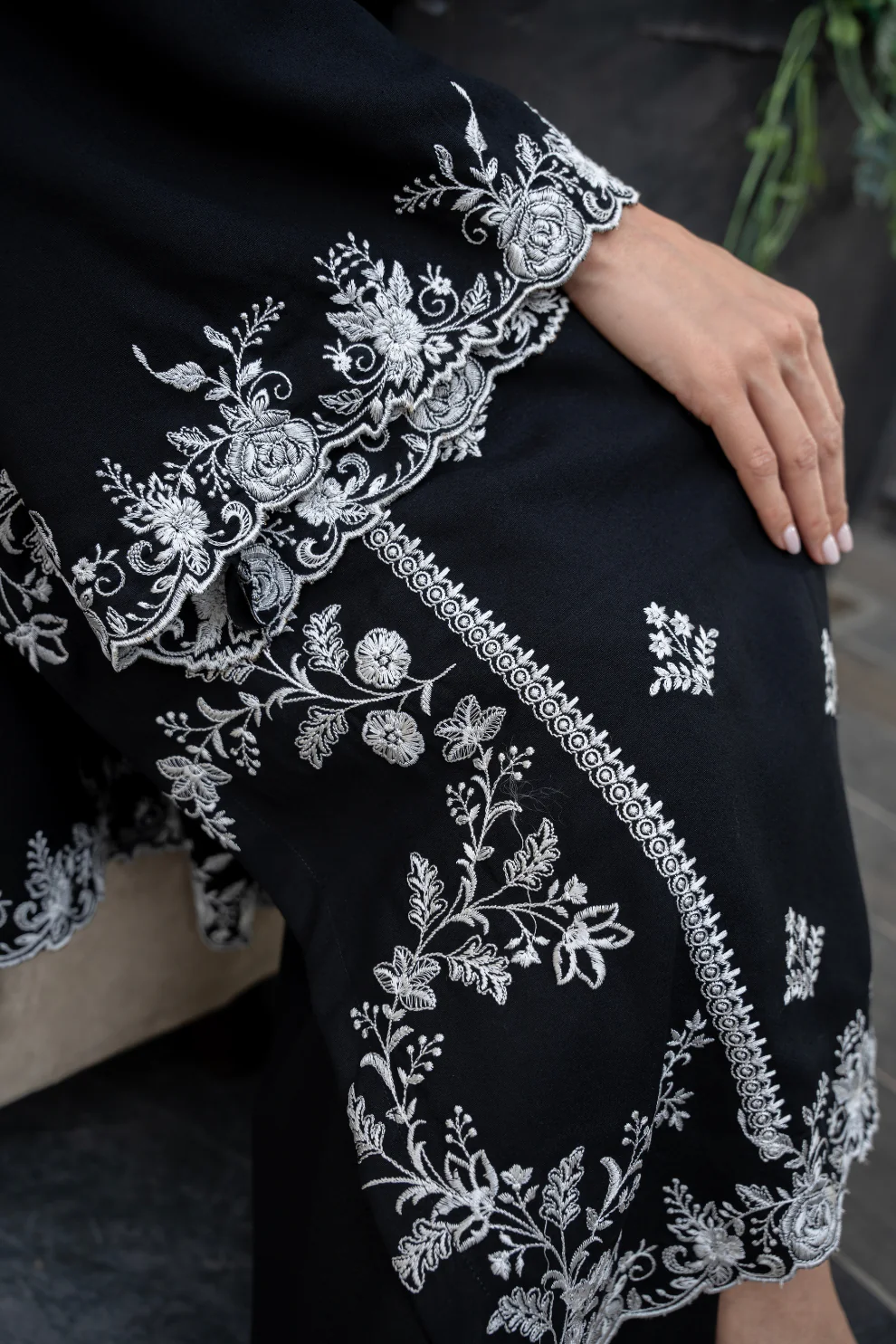 ALIF 3-PIECE - Image 7