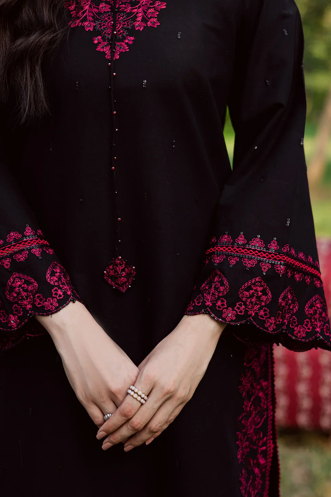Husn 2-PIECE - Image 3