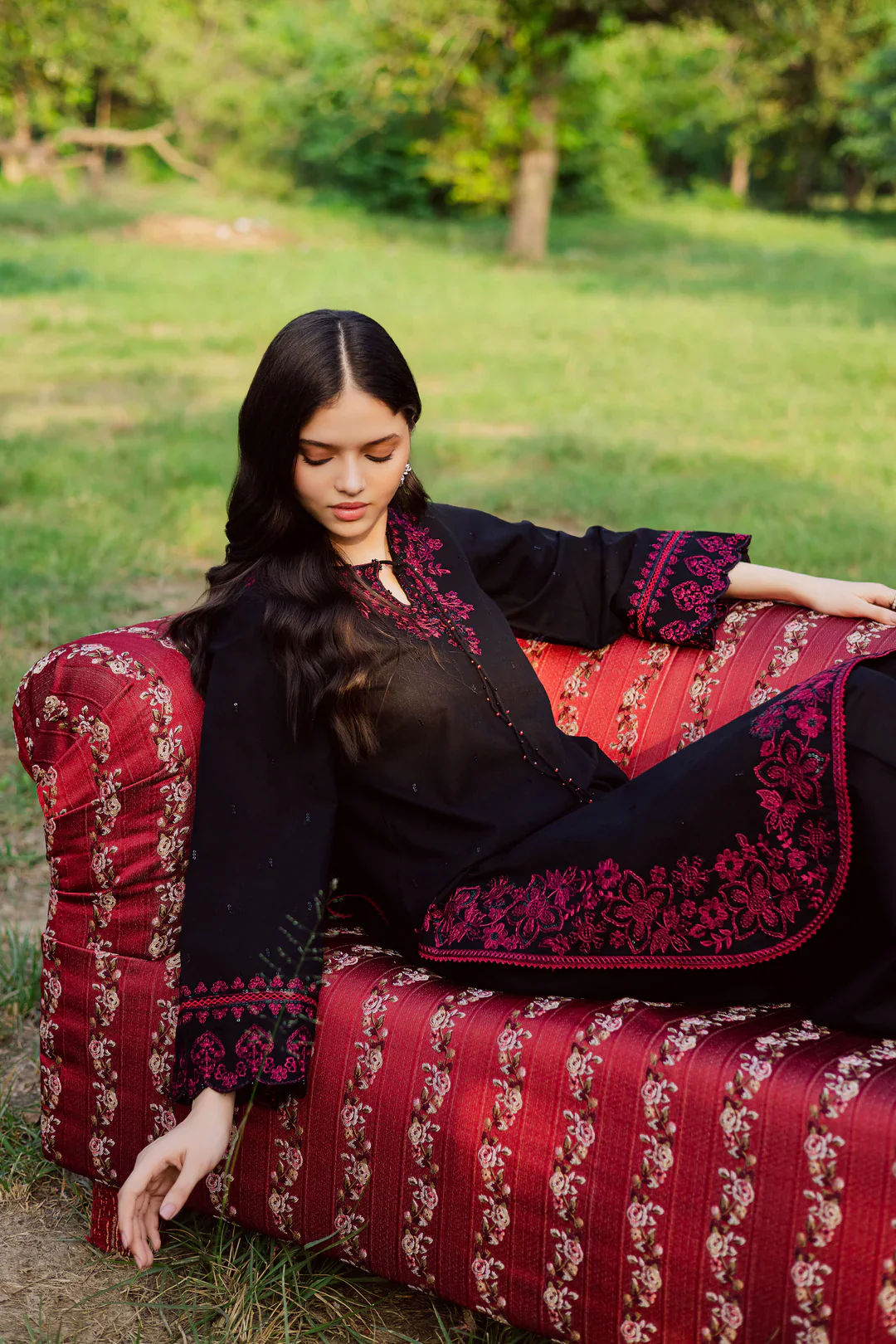 Husn 2-PIECE - Image 4