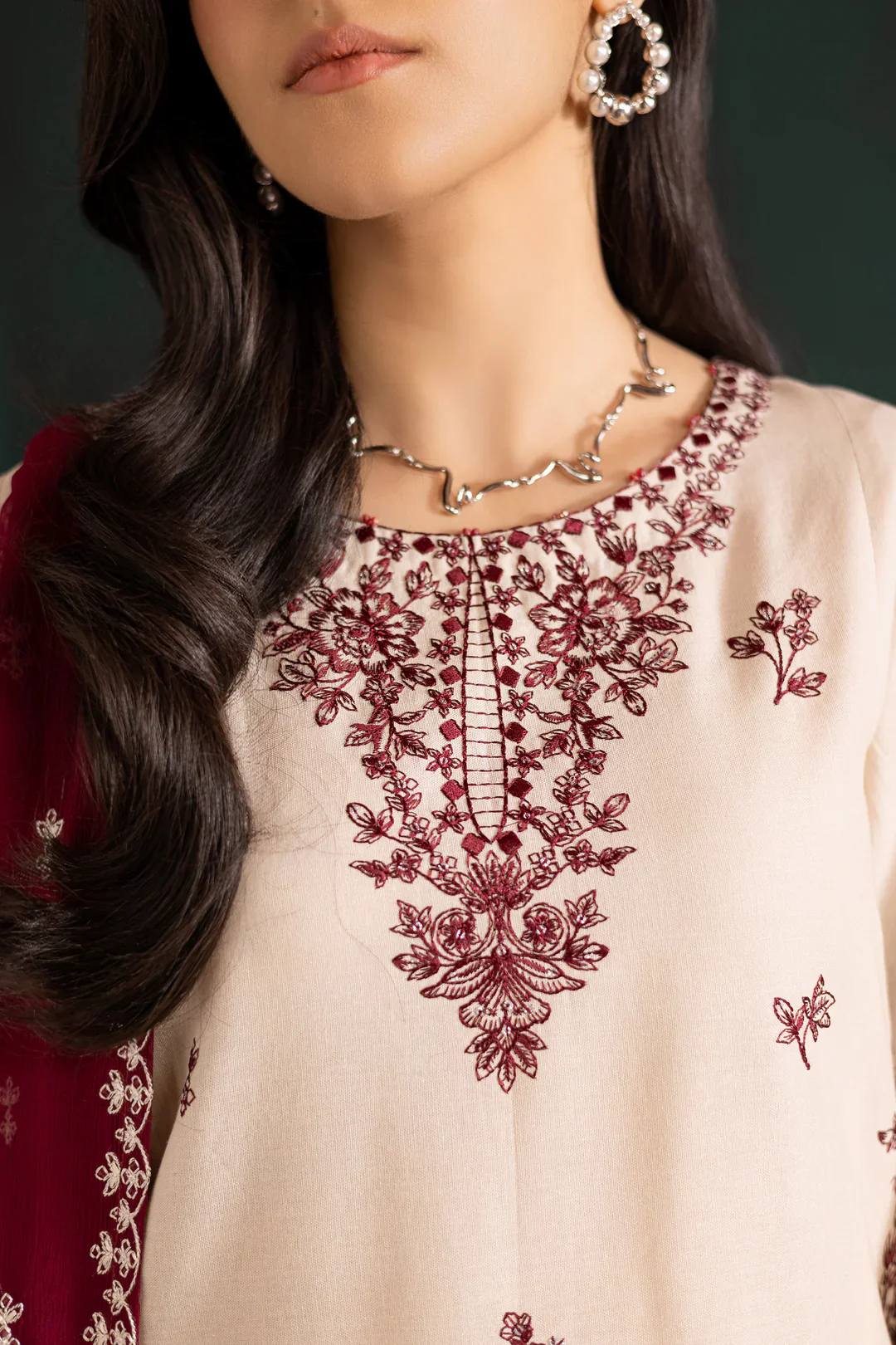INARA  3-PIECE EMBROIDERED - Image 3