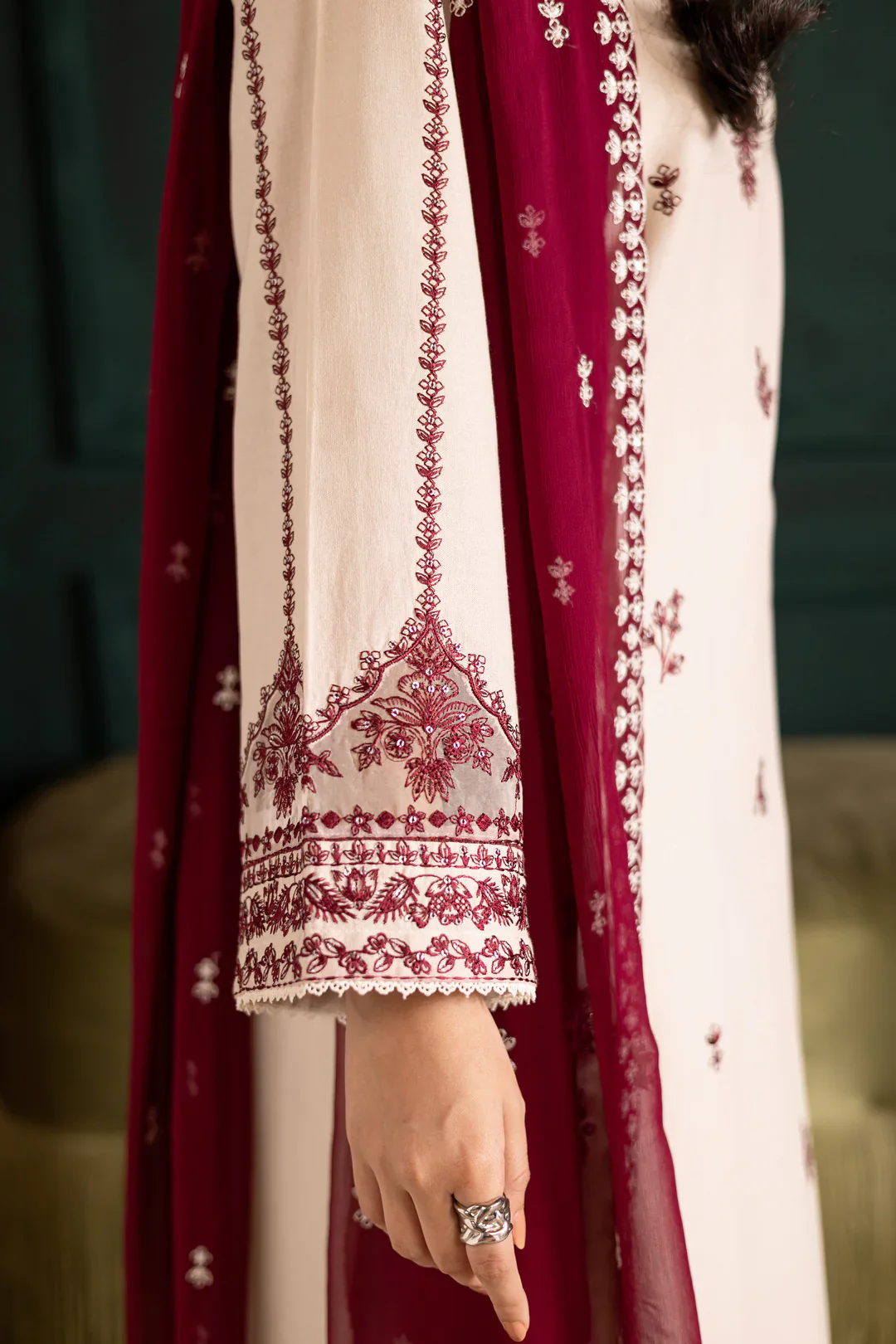 INARA  3-PIECE EMBROIDERED - Image 7