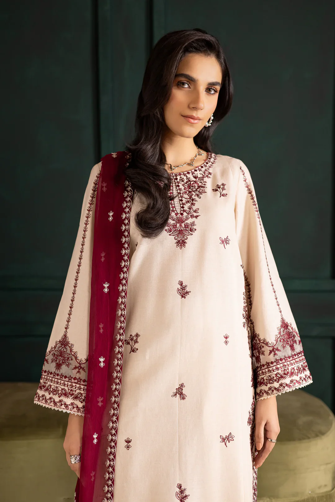 INARA  3-PIECE EMBROIDERED - Image 8
